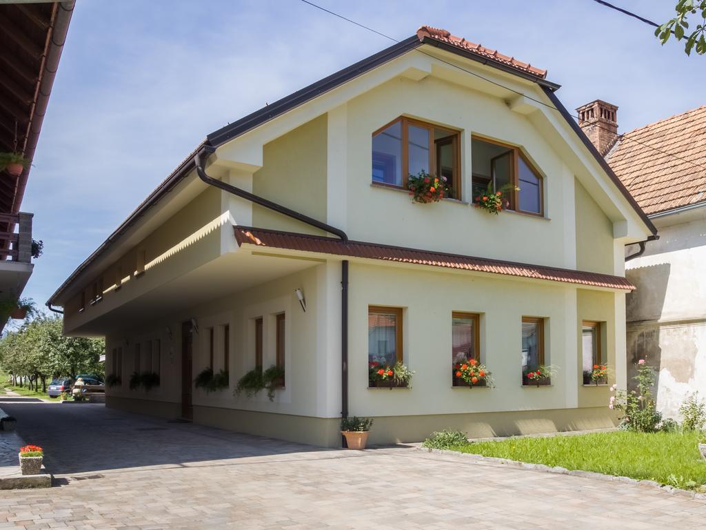 Turisticna Kmetija Logar Grahovo Exterior foto